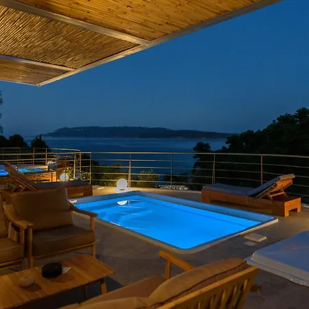 Menagia Village *