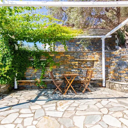 Menagia Village 호텔