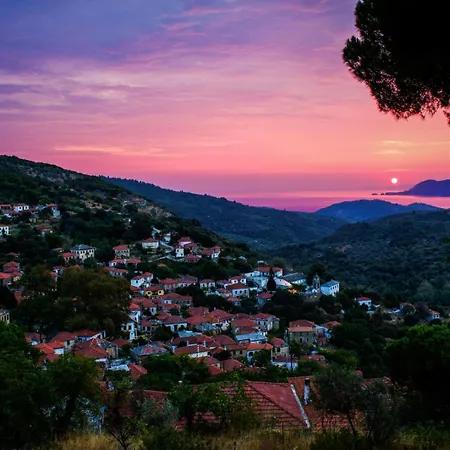 Menagia Village 호텔